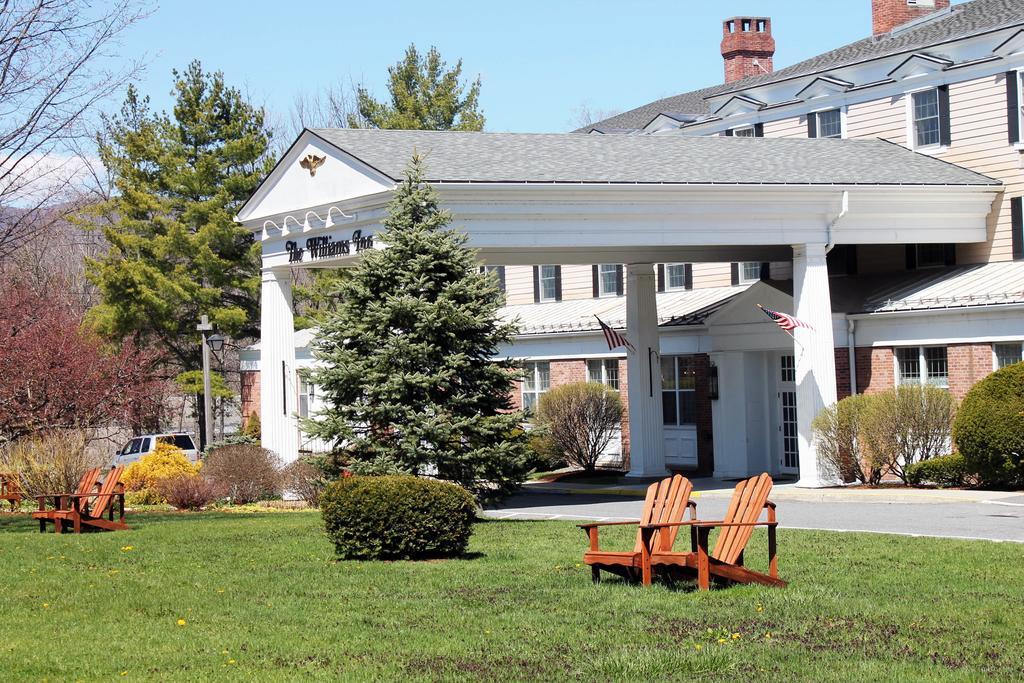 The Williams Inn Williamstown Buitenkant foto