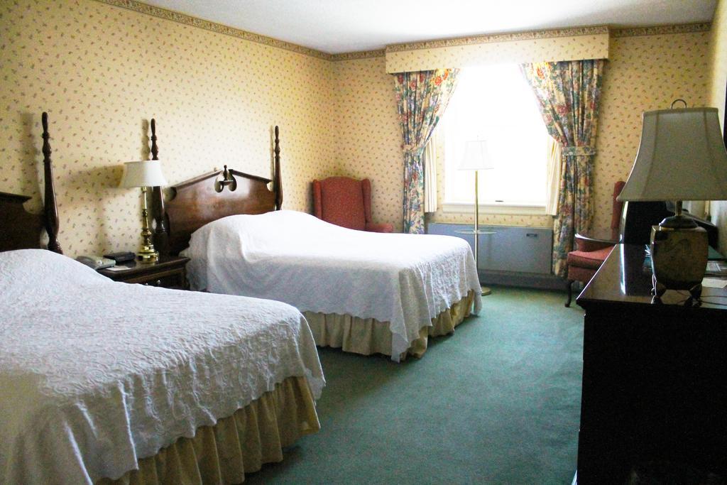 The Williams Inn Williamstown Buitenkant foto
